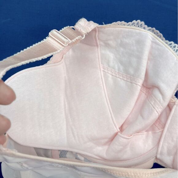 Bra Size 46DD Pink Lace Front Hooks Adjustable Straps Underwire Inside Padding - Picture 5 of 15